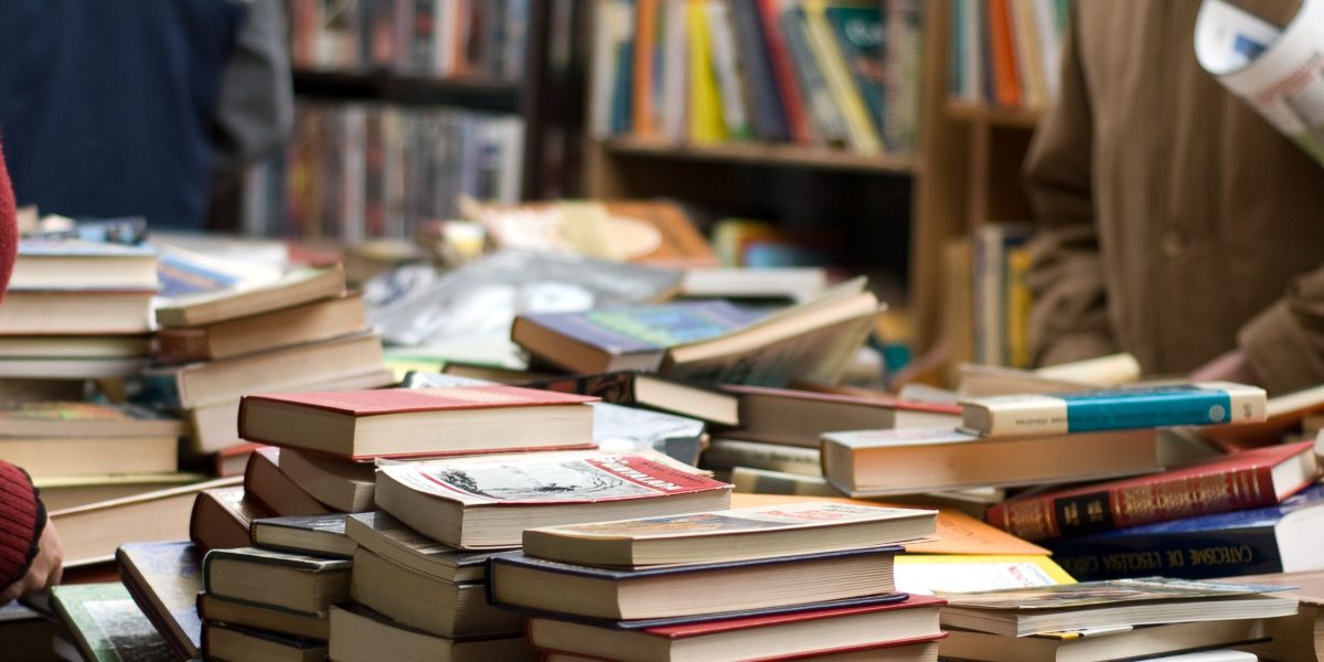 Navigating the vast selection of contemporary sci-fi books can be overwhelming, even in a golden age of the genre.