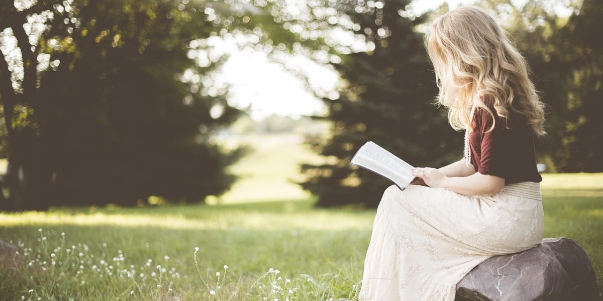 Embracing the calm and predictable comfort of a cozy fantasy novel.
